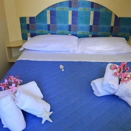Garden Village 3*