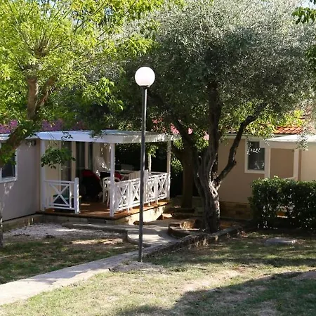 Garden Village 3*