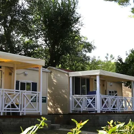 Garden Village Üdülőpark 3*