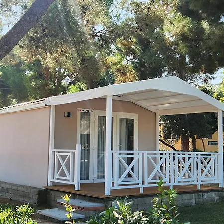Garden Village Con Piscina, Riservata E Parcheggio Sirolo