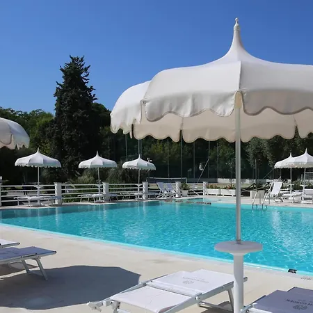 Garden Village База отдыха Сироло