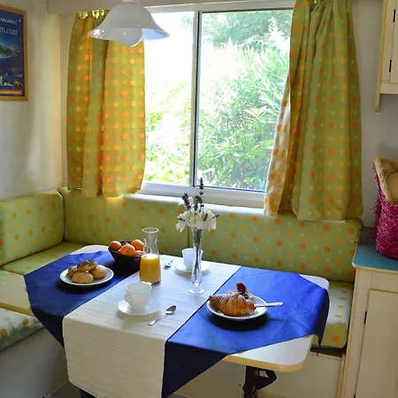 假日公园 绿色花园村旅馆 锡罗洛