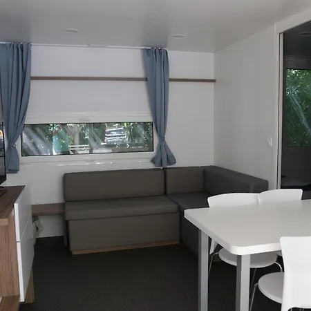 Garden Village Con Piscina, Riservata E Parcheggio Sirolo