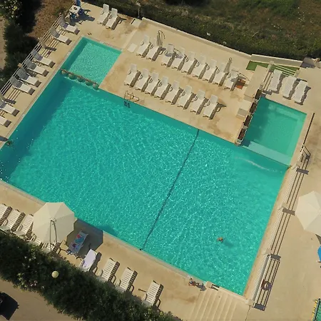 Parco vacanze Garden Village Con Piscina, Riservata E Parcheggio Sirolo