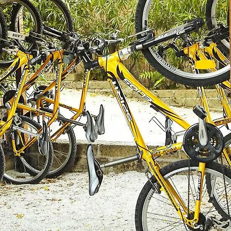 Parco vacanze Garden Village Con Piscina, Riservata E Parcheggio