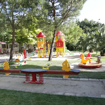 Garden Village Con Piscina, Riservata E Parcheggio