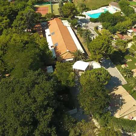 Garden Village Con Piscina, Riservata E Parcheggio 3* Sirolo