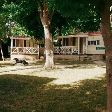 Garden Village Con Piscina, Riservata E Parcheggio 3*