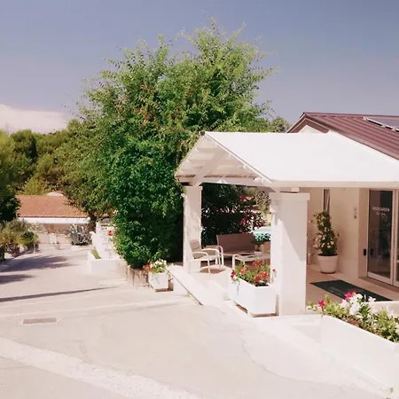 Garden Village Con Piscina, Riservata E Parcheggio Parco vacanze 3*