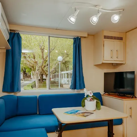 Garden Village Con Piscina, Riservata E Parcheggio 3*
