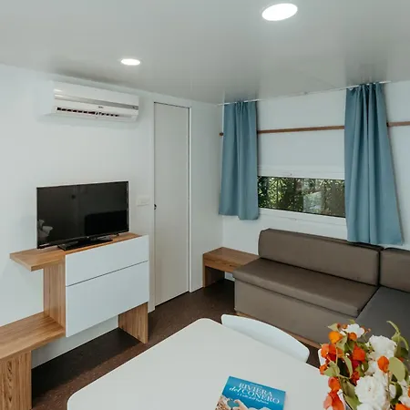 Parco vacanze Garden Village Con Piscina, Riservata E Parcheggio Sirolo