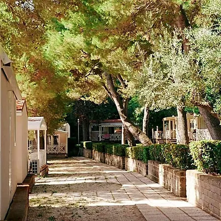 Holiday park Garden Village Con Piscina, Riservata E Parcheggio 3*