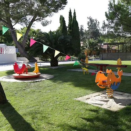 База отдыха Garden Village