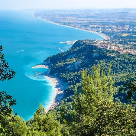Garden Village Con Piscina, Riservata E Parcheggio Parco vacanze 3*