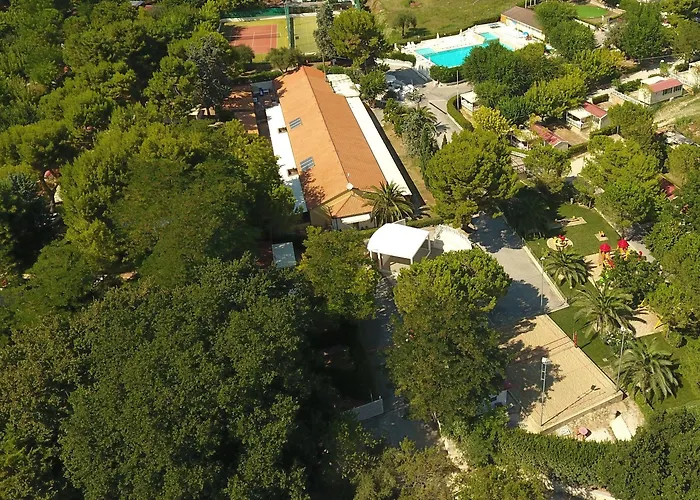 Garden Village 3* Sirolo