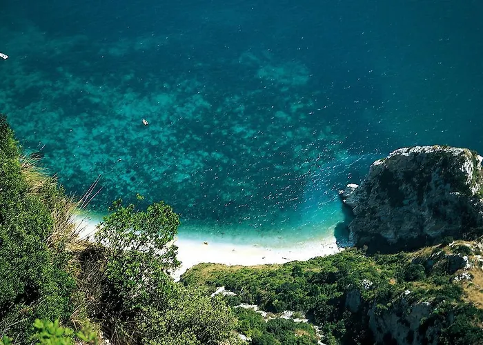 Garden Village Con Piscina, Riservata E Parcheggio Sirolo