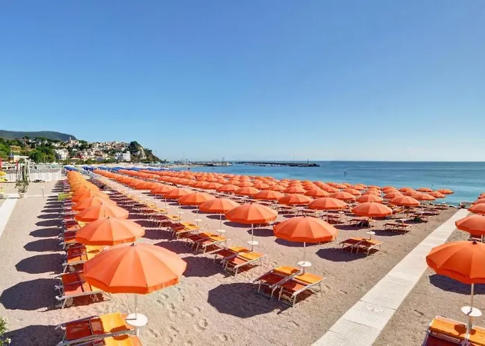 Garden Village Con Piscina, Riservata E Parcheggio